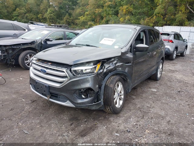 2017 FORD ESCAPE SE 2