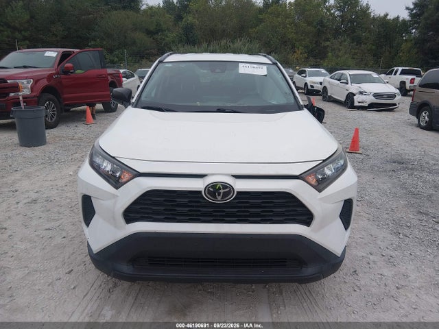 2020 TOYOTA RAV4 LE 12