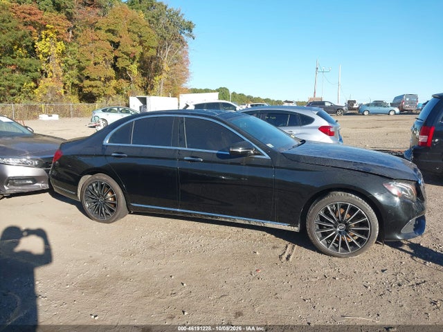 2017 MERCEDES-BENZ E 300 4MATIC 6
