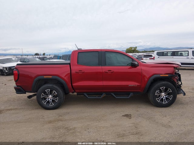 2023 GMC CANYON 4WD SHORT BOX AT4 13