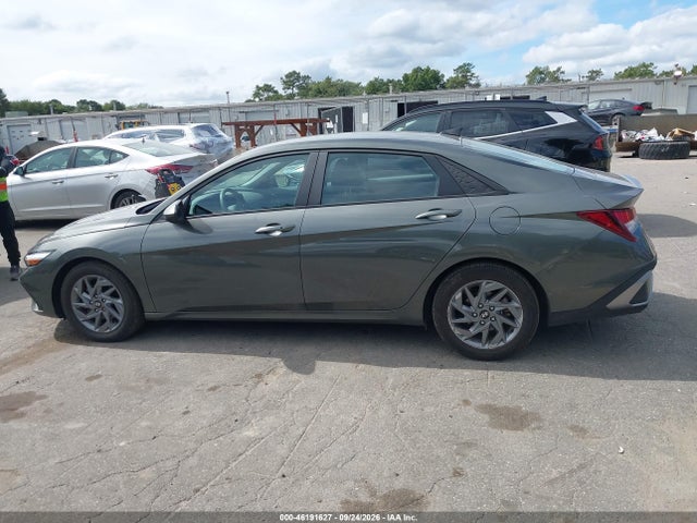 2024 HYUNDAI ELANTRA SEL 14