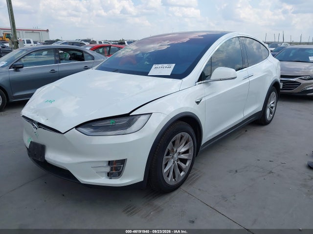 2017 TESLA MODEL X 2
