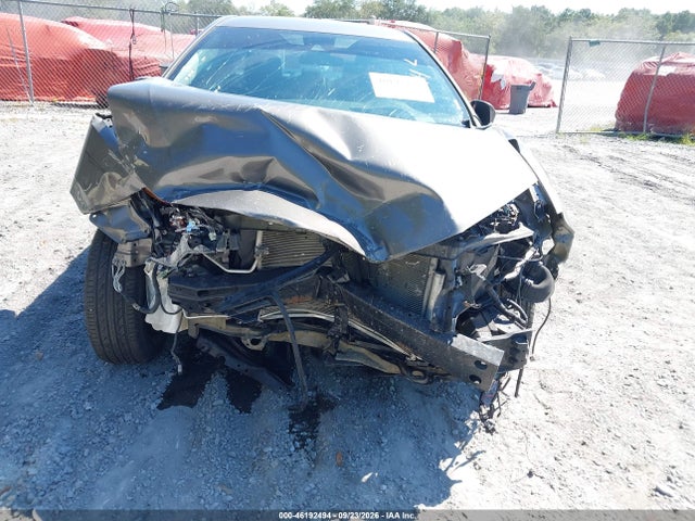 2019 TOYOTA COROLLA SE 18