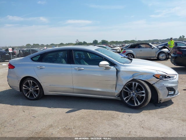 2019 FORD FUSION TITANIUM 12
