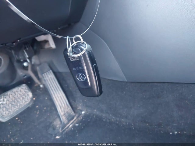 2019 TOYOTA RAV4 XLE PREMIUM 11