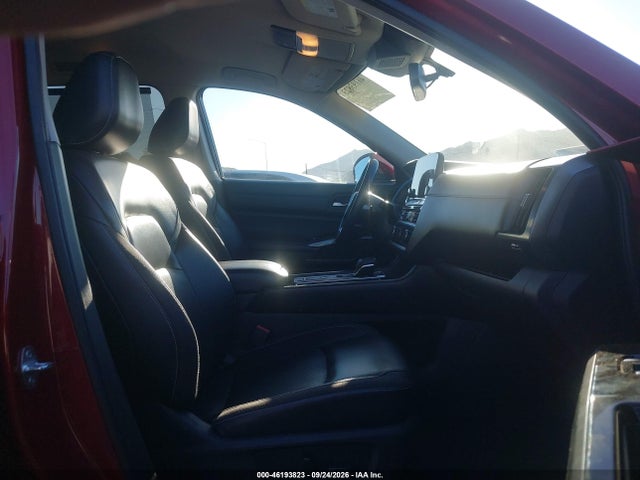 2022 NISSAN PATHFINDER SL 2WD 5
