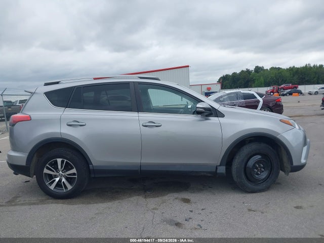 2018 TOYOTA RAV4 XLE 14