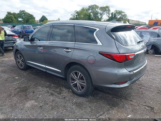 2017 INFINITI QX60 3