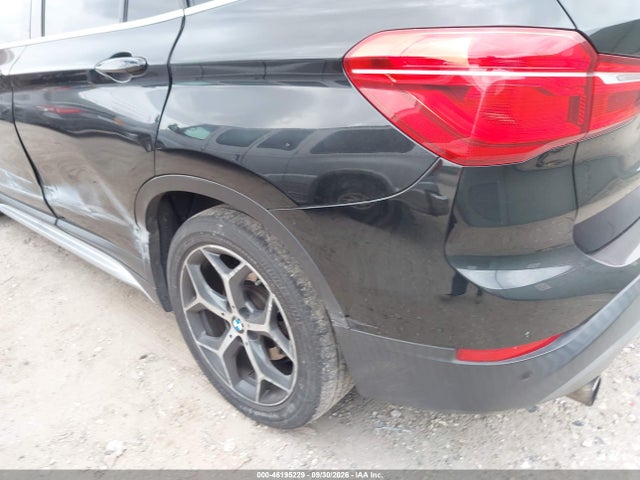 2017 BMW X1 18