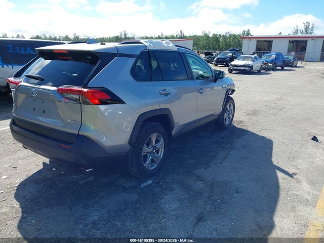 2025 TOYOTA RAV4 XLE 4