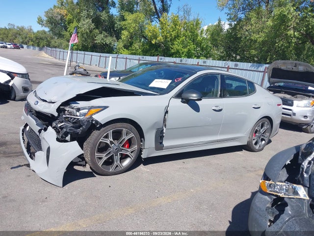2020 KIA STINGER GT2 14
