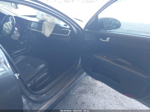 2019 KIA OPTIMA S 5