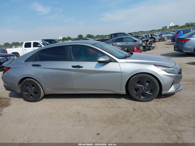 2021 HYUNDAI ELANTRA SEL 13