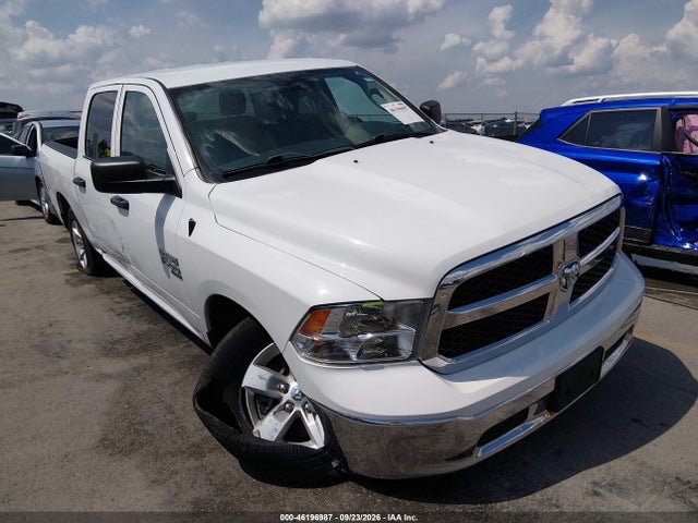 2022 RAM 1500 CLASSIC SLT 4X4 5'7 BOX