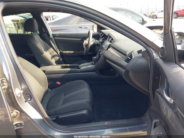 2018 HONDA CIVIC EX 5