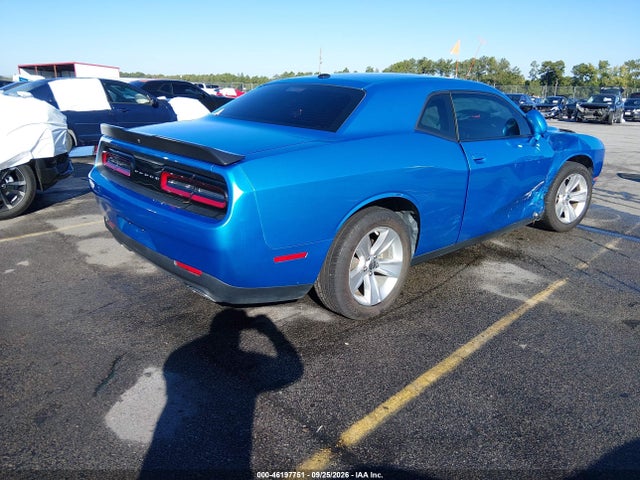 2023 DODGE CHALLENGER SXT 4