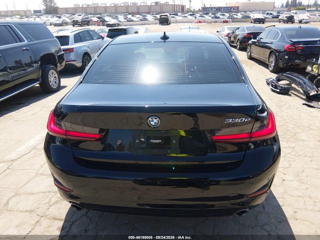 2022 BMW 330E 17
