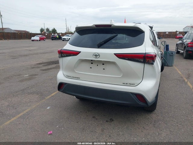 2021 TOYOTA HIGHLANDER XLE 15