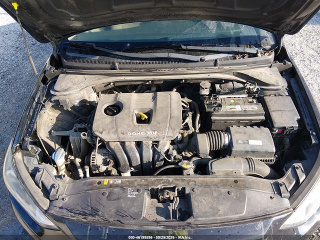 2017 HYUNDAI ELANTRA SE 10
