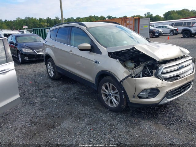 2018 FORD ESCAPE SE