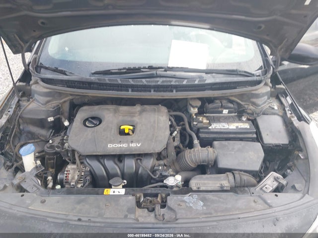2017 KIA FORTE LX 10