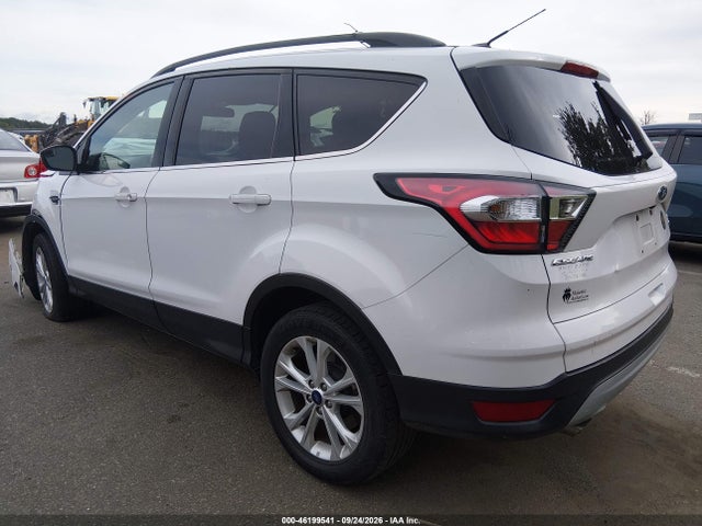 2018 FORD ESCAPE SE 3