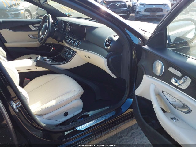 2019 MERCEDES-BENZ E 300 4MATIC 5