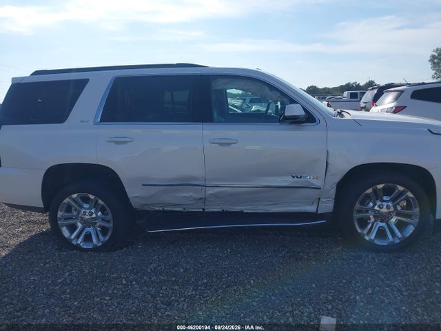 2017 GMC YUKON SLT 13
