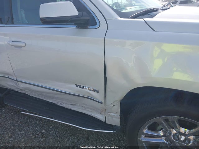 2017 GMC YUKON SLT 17
