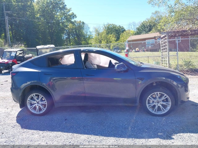 2024 TESLA MODEL Y LONG RANGE DUAL MOTOR ALL-WHEEL DRIVE 12