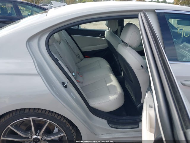 2025 GENESIS G70 2.5T AWD 8