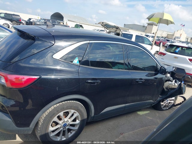 2020 FORD ESCAPE SE 14