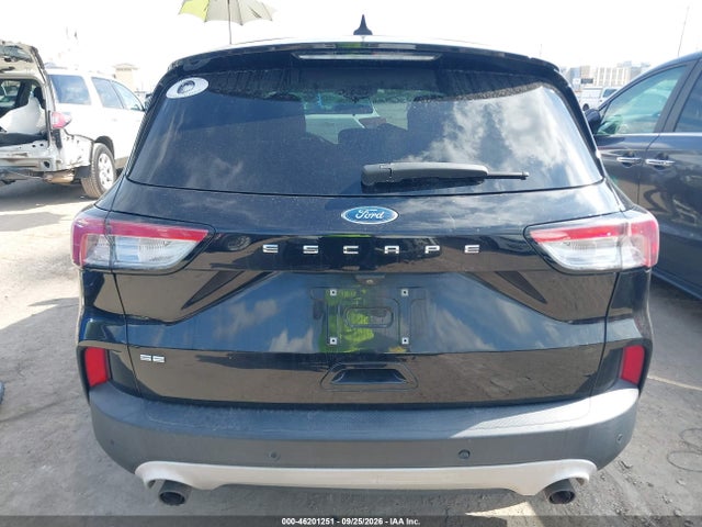2020 FORD ESCAPE SE 17