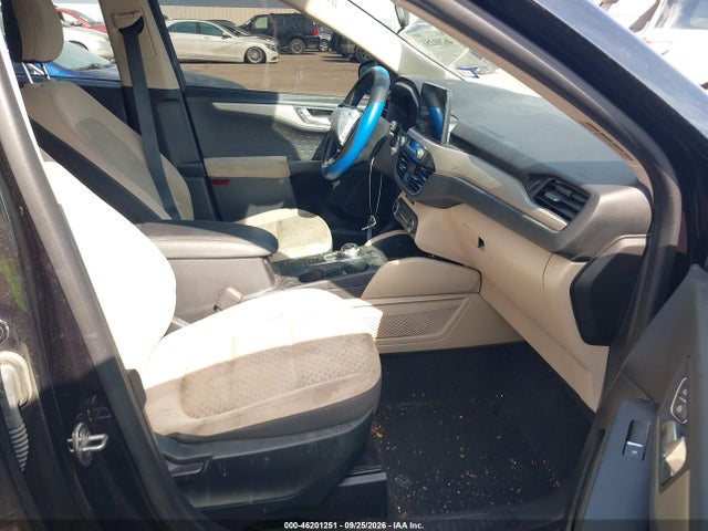 2020 FORD ESCAPE SE 5