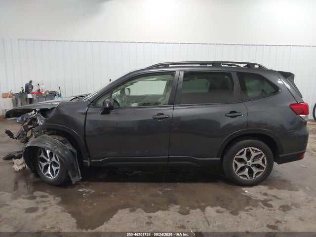 2024 SUBARU FORESTER PREMIUM 14