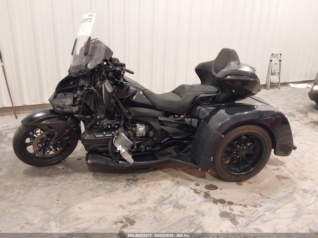2022 HONDA GL1800 D 14