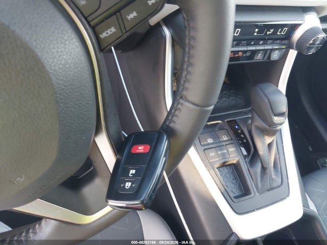 2024 TOYOTA RAV4 XLE 11