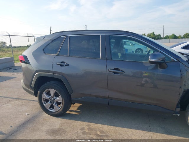 2024 TOYOTA RAV4 XLE 14