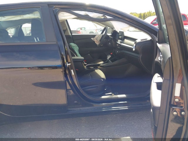 2022 KIA FORTE 5