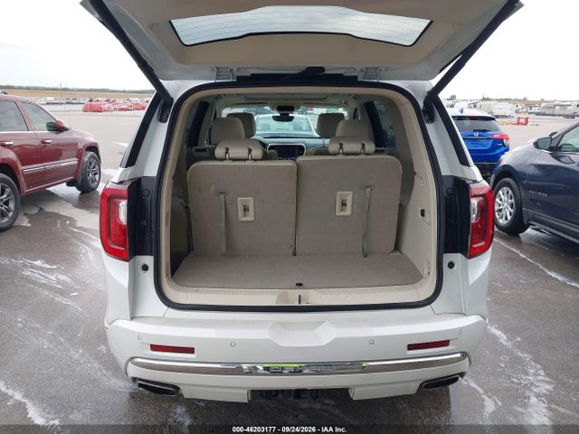 2023 GMC ACADIA AWD DENALI 17
