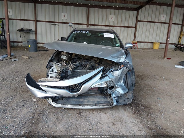 2018 TOYOTA CAMRY LE 13