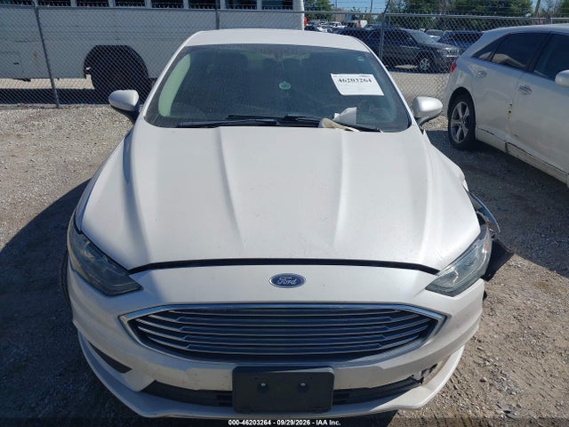 2017 FORD FUSION SE 12