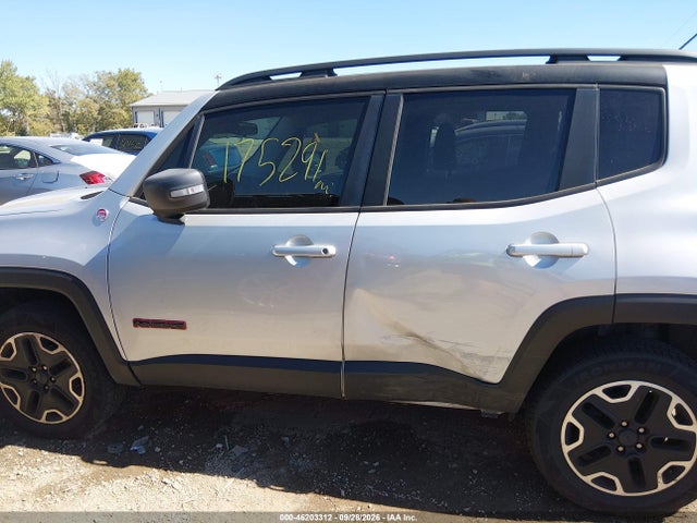 2017 JEEP RENEGADE TRAILHAWK 4X4 14