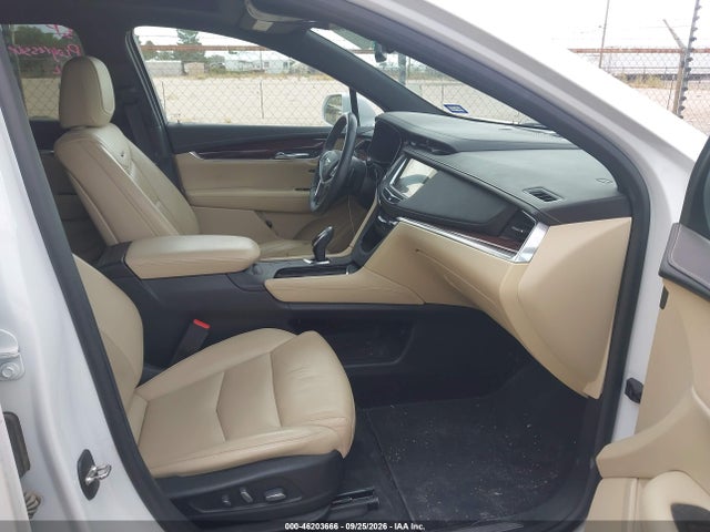 2017 CADILLAC XT5 LUXURY 5