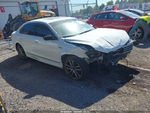 2019 VOLKSWAGEN PASSAT 2.0T SE R-LINE