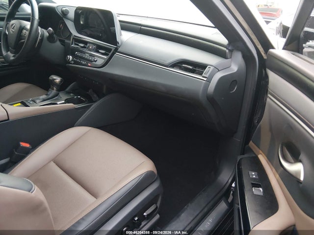 2025 LEXUS ES 300H 5