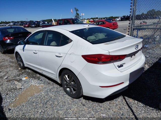 2017 HYUNDAI ELANTRA SE 3