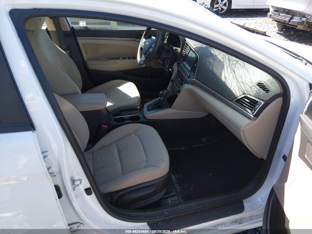 2017 HYUNDAI ELANTRA SE 5