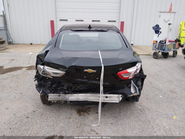 2017 CHEVROLET CRUZE LT AUTO 17
