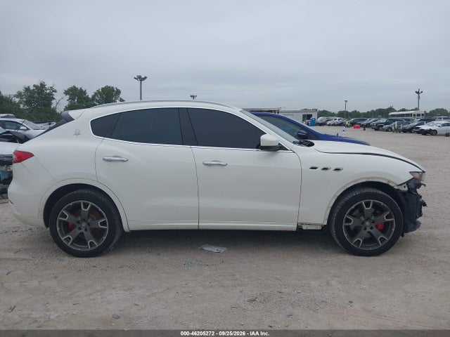 2017 MASERATI LEVANTE 13